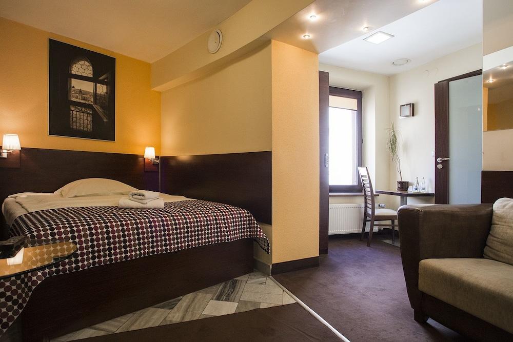 קרקוב Atlantic Aparthotel מראה חיצוני תמונה