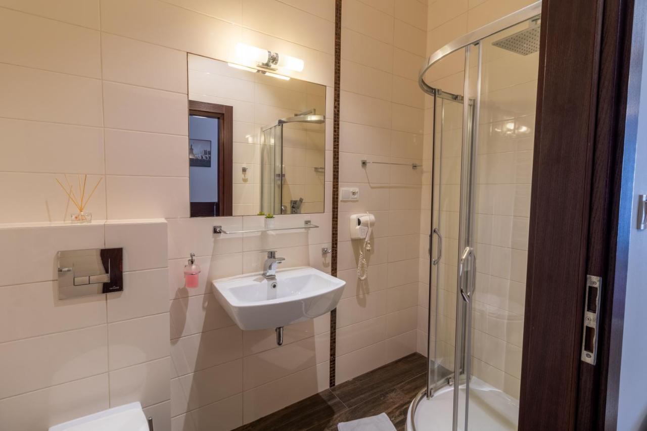 קרקוב Atlantic Aparthotel מראה חיצוני תמונה
